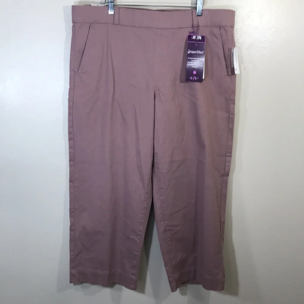 NEW Gloria Vanderbilt Amanda Shape Effect High Rise Wide‎ Leg Cropped Pants